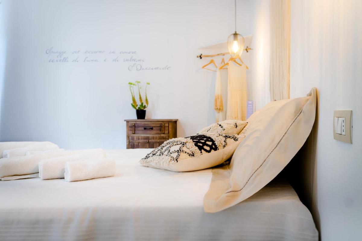 Isola Dei Poeti Bed & Breakfast Марцамеми Екстериор снимка